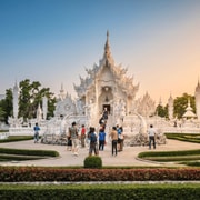 Chiang Mai: Chiang Rai White Temple, Blue and Red Temple Tour
