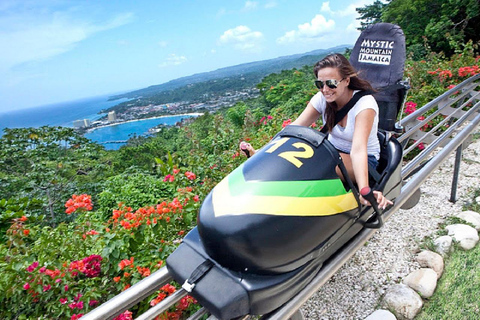 Tour della Foresta Pluviale in Bobsled Mystic Mountain fr Montego BayBob mistico della montagna Ocho Rios