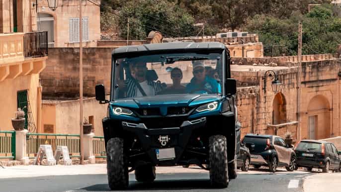 Von Malta aus: Gozo 4x4 Buggy Tour mit Mittagessen und Transfers