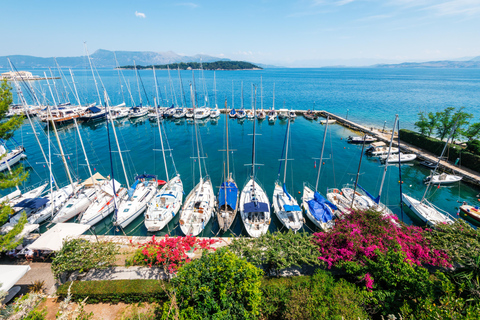 Puerto de cruceros de Corfú : Tour privado personalizado con furgoneta limusina