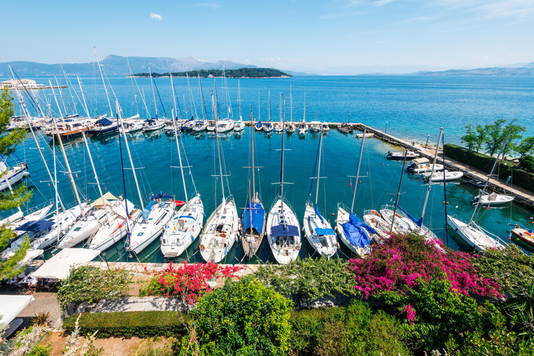 Port de croisière de Corfou : visite privée personnalisée en limousine