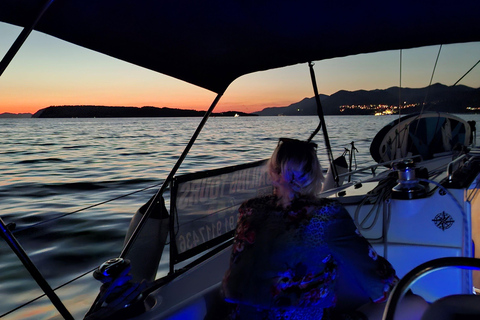 Dubrovnik: Private Sailing Boat Tour to Elaphiti & Blue Cave