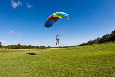 Mauritius: Tandem Skydive from 10,000 Feet with Instructor