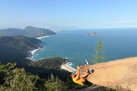 Pedra do Telégrafo: Guided Experience and Rio's Most Famous Photo Pedra do Telégrafo: Guided Experience and the Most Famous Photo of Rio