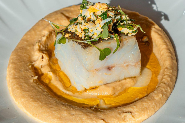 Porto: A la carte lunch + Douro River cruise Porto: À la carte lunch + Douro River cruise