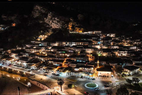 Au départ de Tirana et Durres : excursion à Berat et au lac Belshi