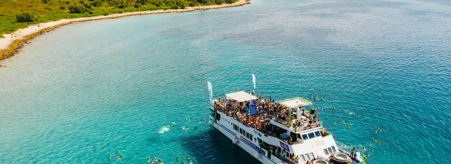 Zrce : Novalja Boat Party Booze Cruise