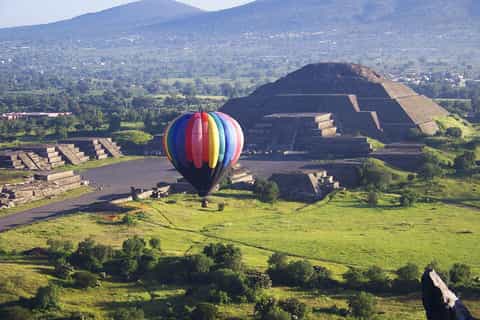 From Mexico City: Hot Air Balloon Adventure in Teotihuacan