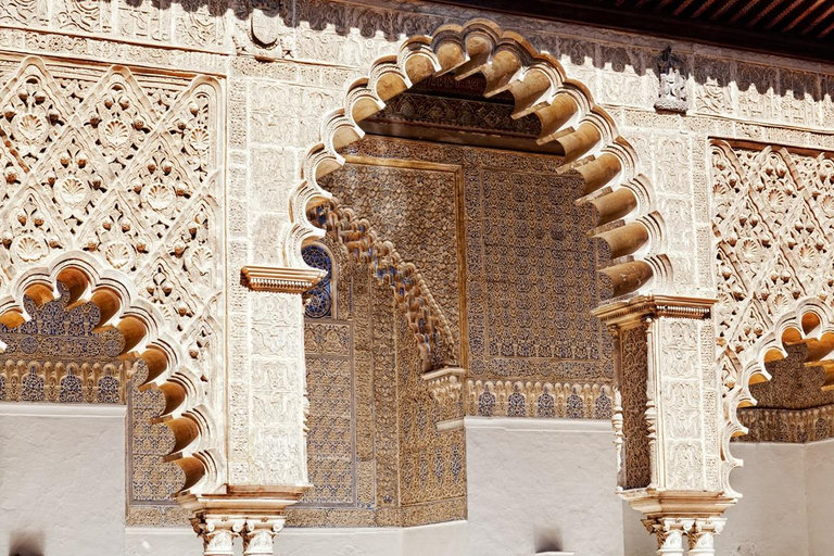 Seville: Royal Alcazar VIP Guided Tour with Exclusive Access Tour in English
