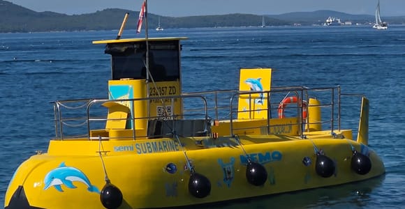 Zadar: Gelbe Unterwasser-Erkundungstour mit dem Halbtaucherboot