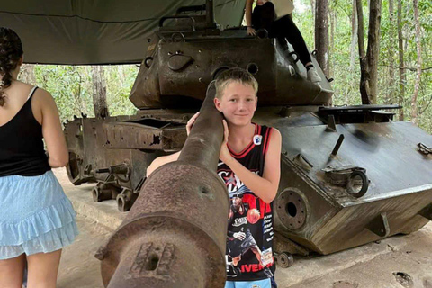 Cu Chi Tunnels &amp; Cao Dai Tempel (Ba Den Berg) Ganztägig