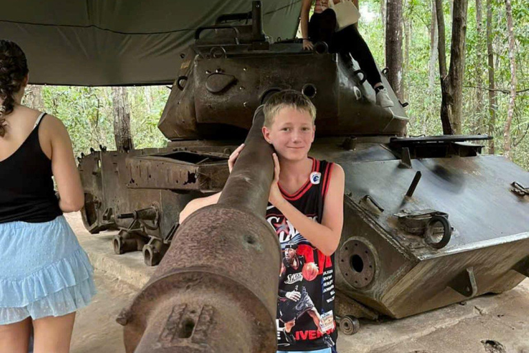 Cu Chi Tunnels &amp; Cao Dai Tempel (Ba Den Berg) Ganztägig