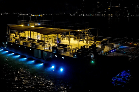 Cartagena: Catamaran Flamante Sunsetplan with Open Bar!