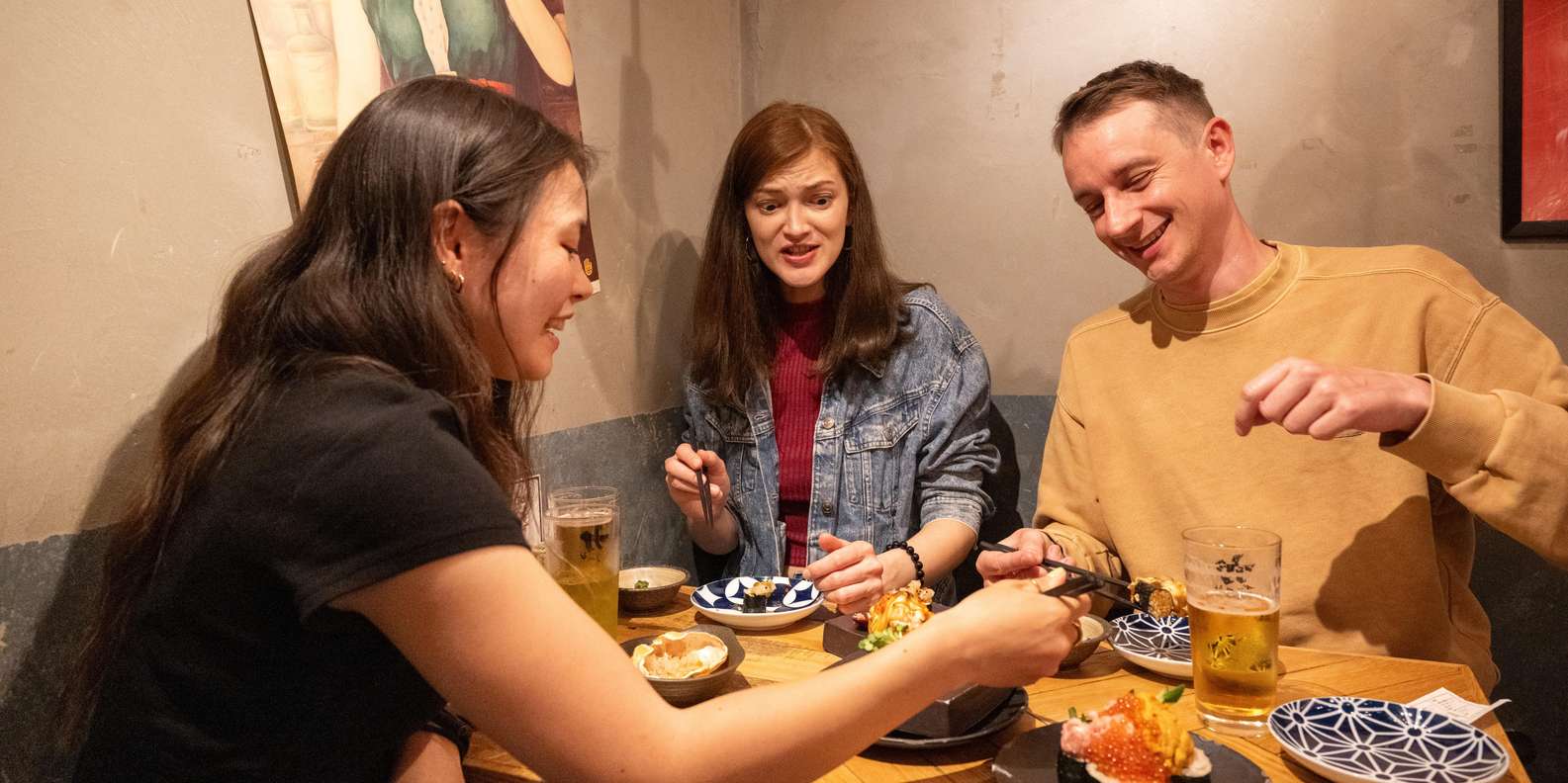Shinjuku: Food Tour - 15 Dishes at 4 local eateries
