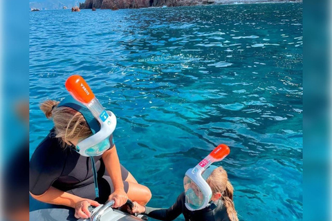 Cargèse: Capo Rosso "Snorkeling" and Sea Cave Tour Cargèse: Capo Rosso ramble with fins, mask and snorkel