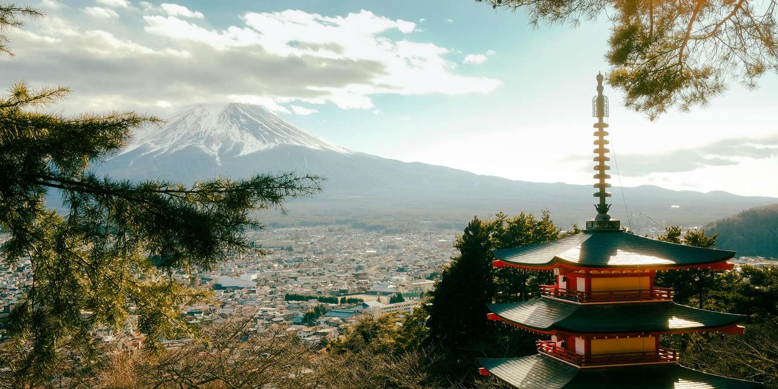 Lake Ashi with red torii gate and Mount Fuji beyond — Hakone pirate ship cruise