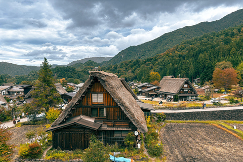 Nagoya: Shirakawa-go & Takayama Guided Day Trip