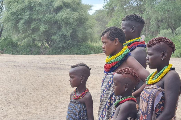 Z Arba Minch: 4-dniowa wycieczka z przewodnikiem po plemiennej dolinie OmoZ Arba Minch: 4-dniowa wycieczka z przewodnikiem po dolinie Omo