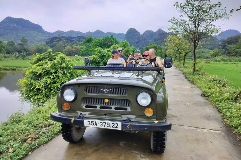 Hanoi: Ninh Binh Jeep Tour to Bich Dong, Trang An, Mua Cave