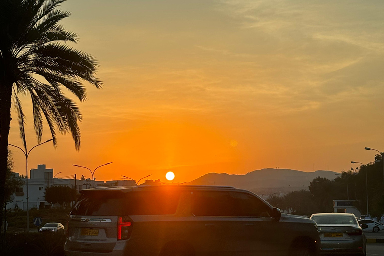 Da Muscat: tour di 5 giorni della città, degli uadi e del desertoCittà, wadi e deserto