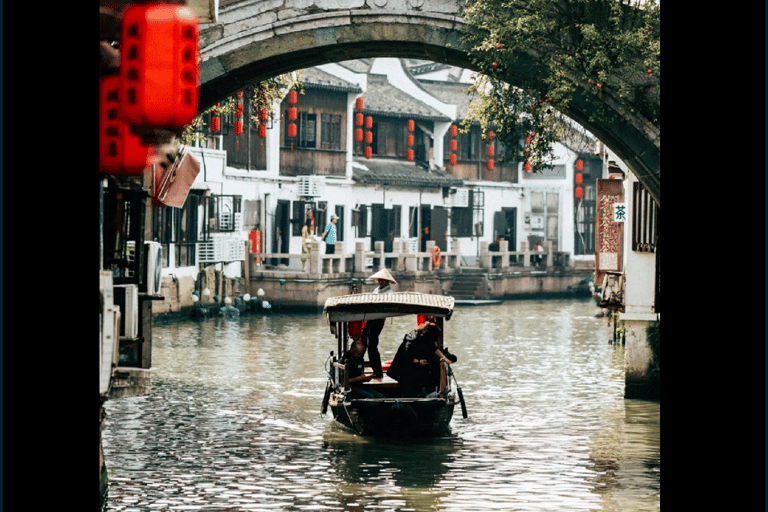 Twilight Zhujiajiao: Scenery, Sunset, and Lantern Lights