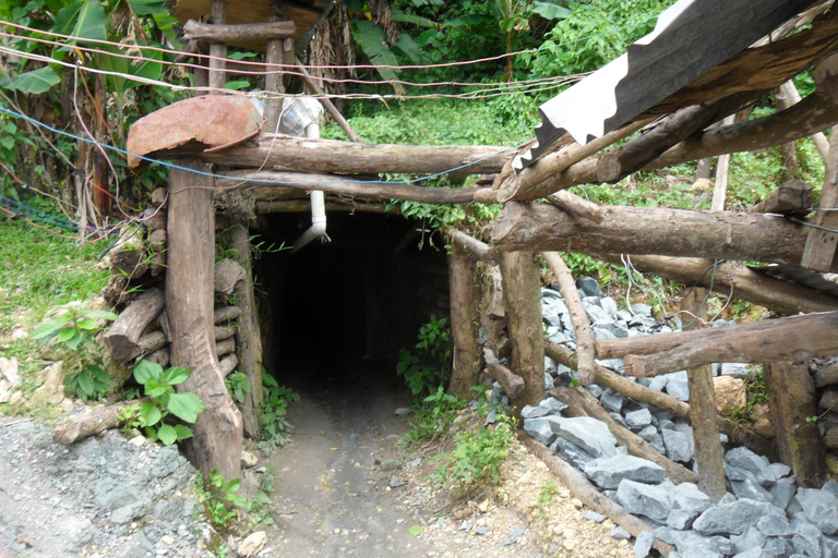 Barahona : Combo montagne - mine de Larimar et sentiers botaniques