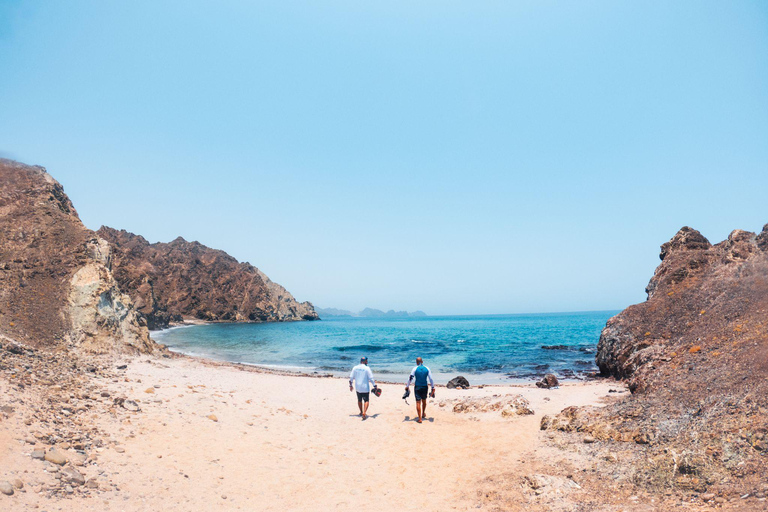 Playa de Qantab: Descubre la experiencia del submarinismo