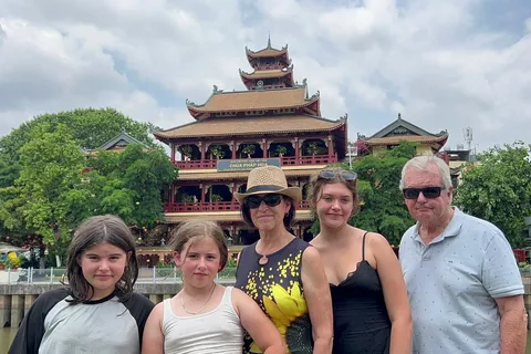 Saigon U.S.A Army Jeep Tour: Ho Chi Minh City Sightseeing