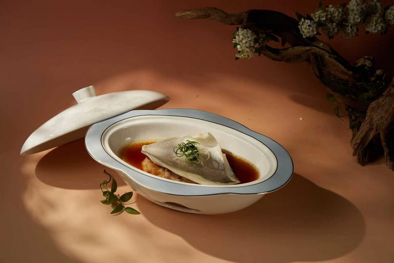 Shanghai: Immersive Tang Dynasty Royal Cultural Dinner Show Standard Seating - Lunch