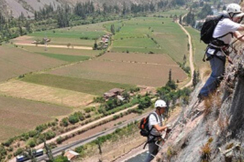 Panoramic lunch at Skylodge