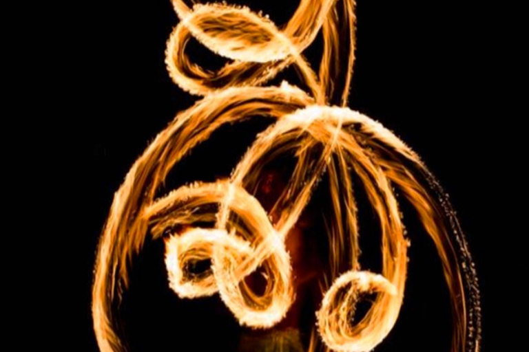 Fidżi: wieczorna wycieczka po wiosce z kolacją i show