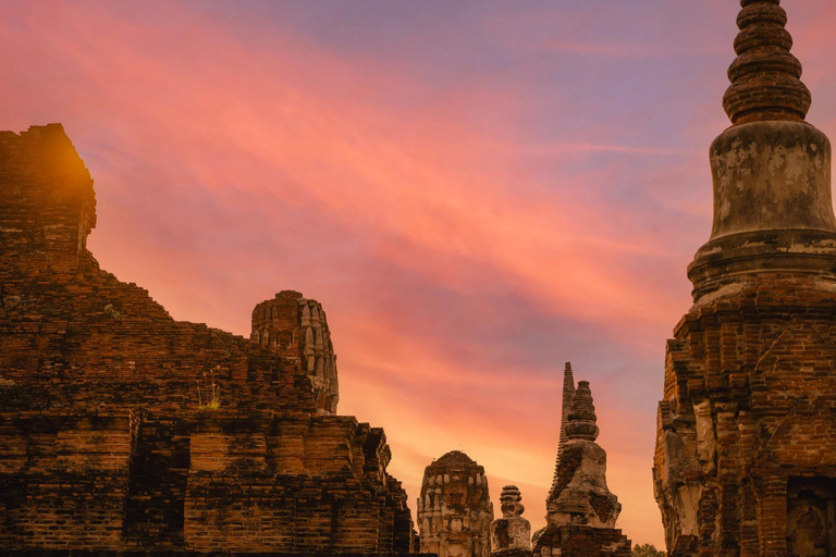 Bangkok: Ayutthaya Temples Day Trip with Sunset Cruise