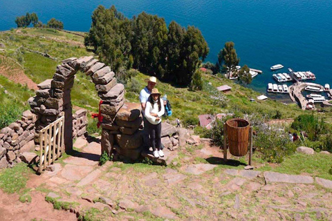 Tour to the Uros, Taquile and Amantaní Islands 2 days