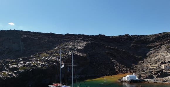 Santorini: Volcano and Hot Springs Boat Tour