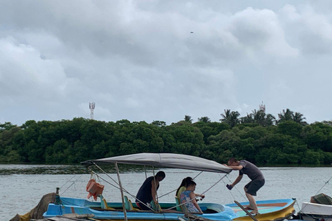 Negombo: Guided Walking Tour & Complimentary Accomodation