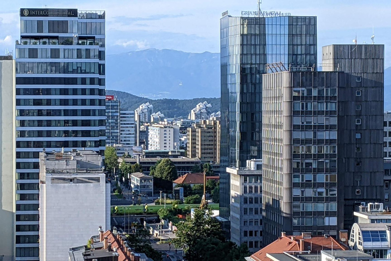 Ljubljana: Romantiska Gamla stan guidad tur på upptäcktsfärd