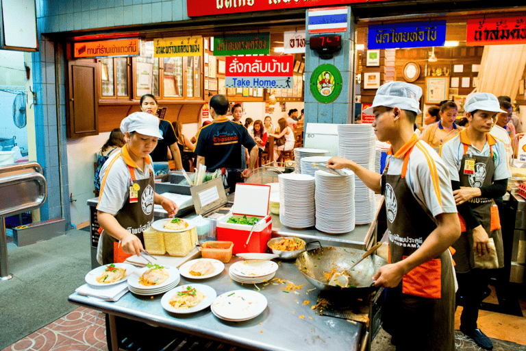 Bangkok: Flower Market and Food Night Tour by Tuk Tuk Group Tour