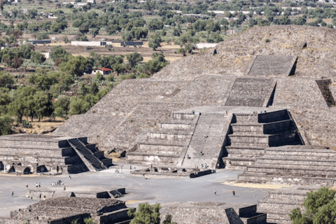 Teotihuacán: Tour guidato con le Piramidi del Sole e della Luna