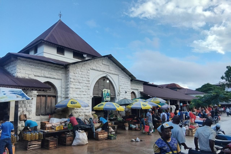 Sierra Leone: Guided Tour with National Museum Entry