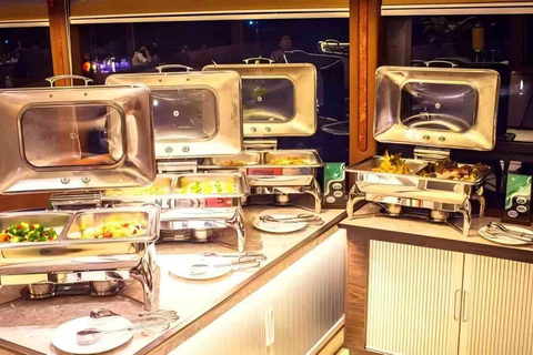 Enchanting Li River & Beyond: Cruise, Peaks & Panorama