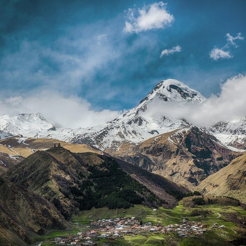 Vanuit Tbilisi: Ananuri, Gudauri en Kazbegi dagtrip