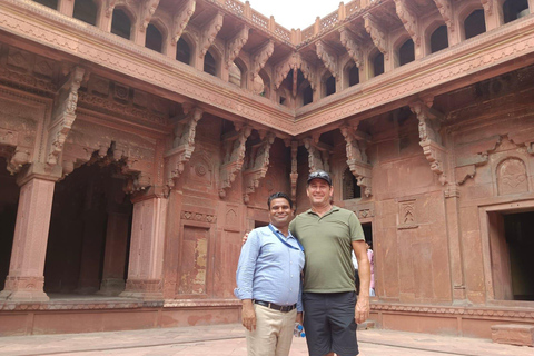 From Jaipur : Taj Mahal and Agra Tour By Car All Inclusive Private Tour with Jaipur Drop-Off Service