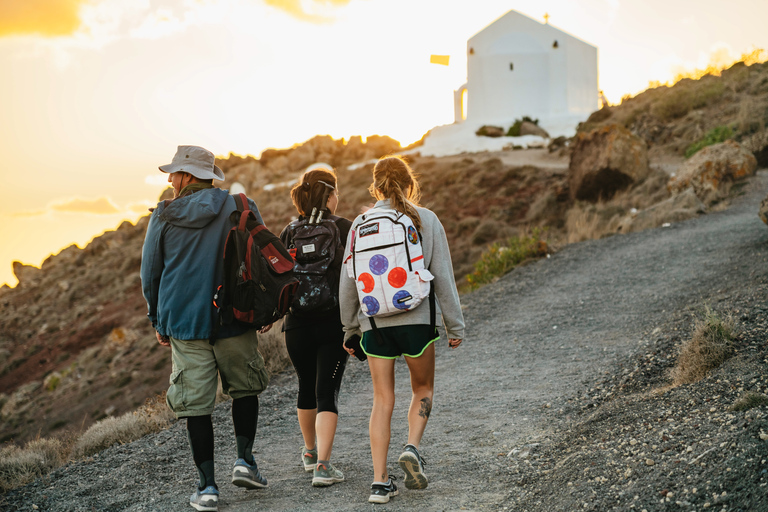 Santorini: begeleide wandeling naar krater en zonsondergang