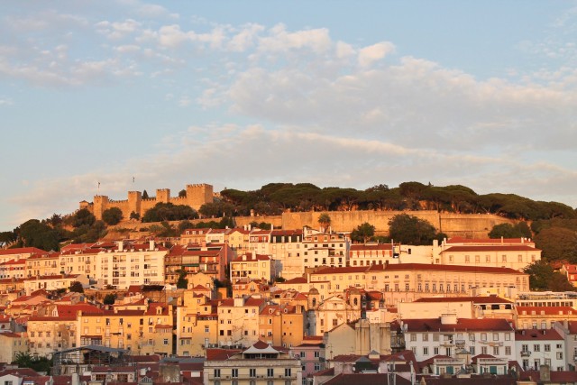 Visit Lisbon: Full-Day Private Walking Sightseeing Tour in Lisbon