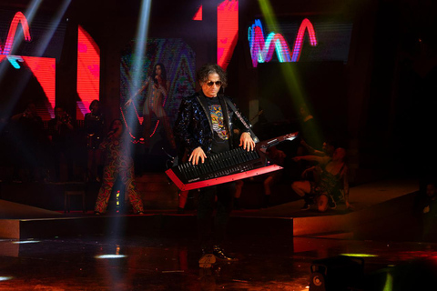 Cancún: Myst Euphoria Show Tańcz w rytm hitów wszystkich dekad!Frontowy balkon na antresoli / Zielony