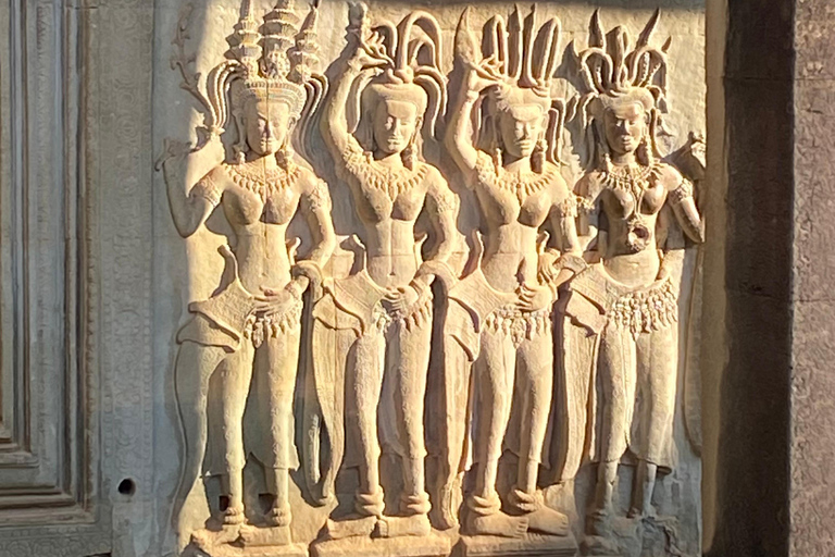 Siem Reap: Angkor Wat & Killing Fields 4-Hour Guided Tour) Option 1: Sunrise & Reflection