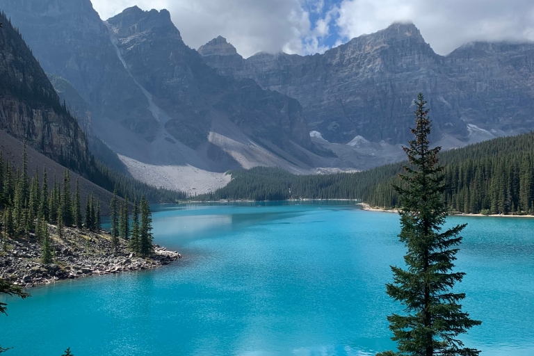 Moraine Lake: Private Round-trip Transfers from Banff