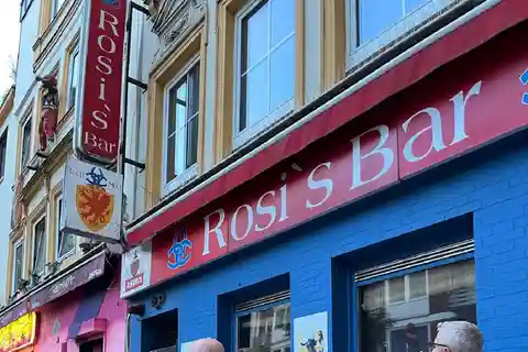 Hamburg St Pauli: Red Light District Walking Tour