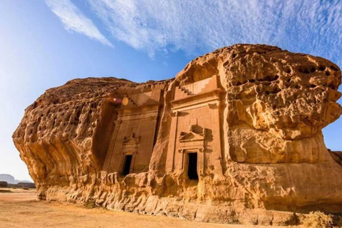 AlUla: Madain Saleh, Elephant Rock, and Jabal Ikmah Tour