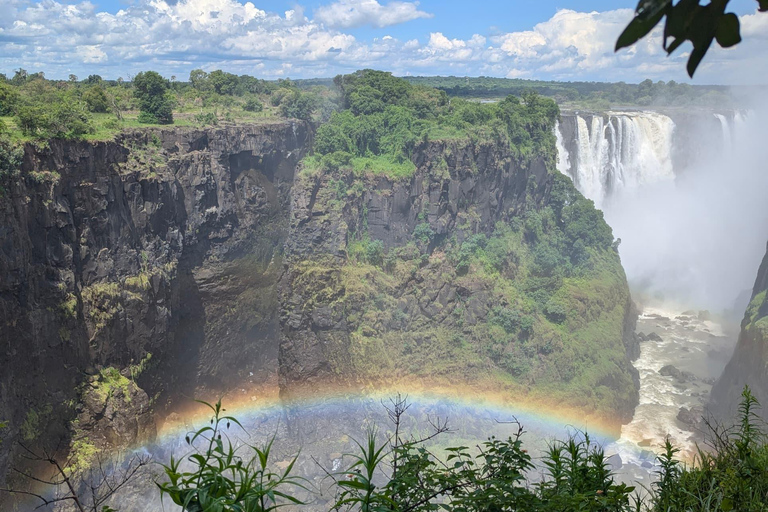Explore Victoria Falls & Mosi‑oa‑Tunya Exclusive Guided Tour